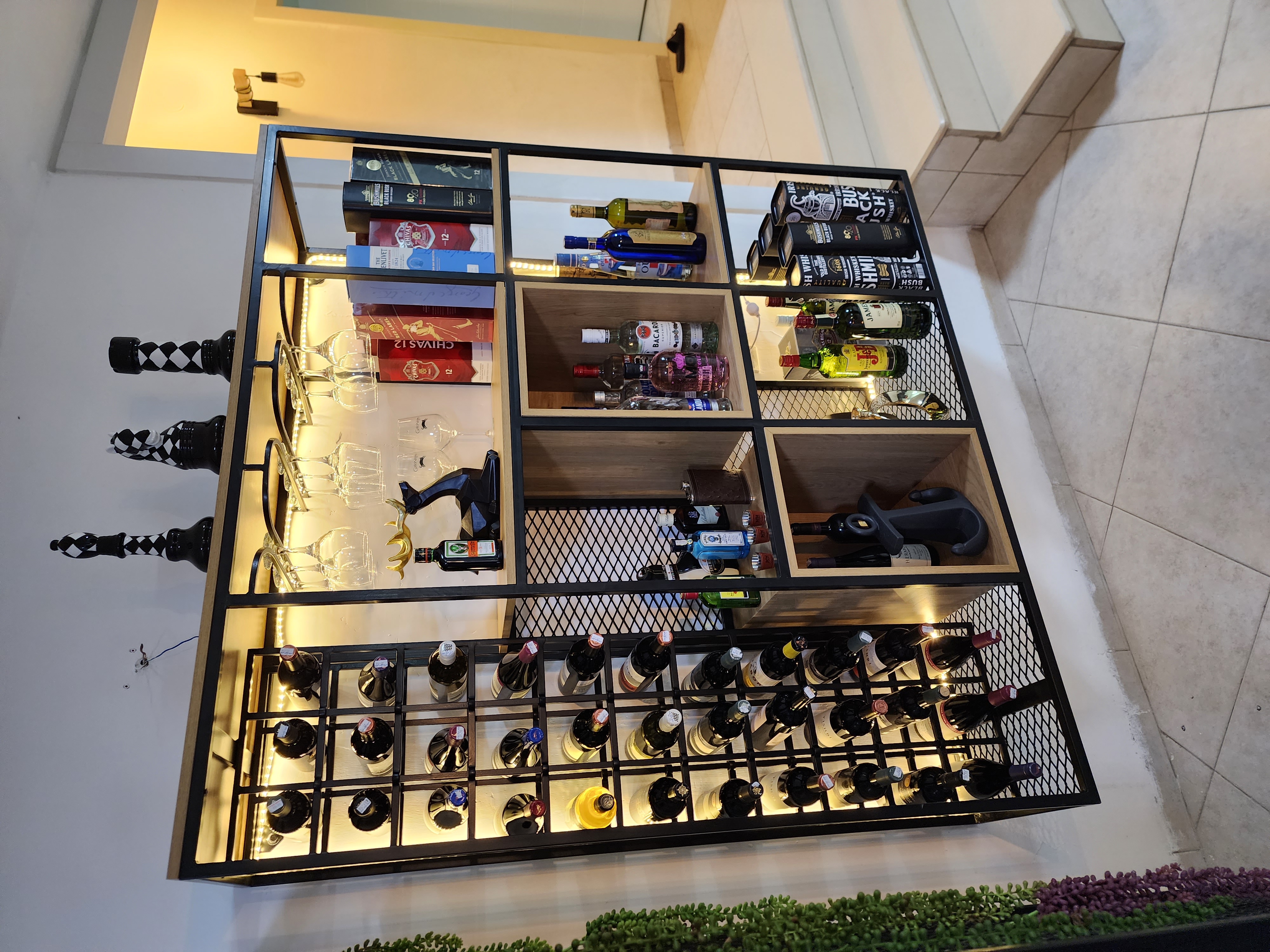 מתקנים מיוחדים